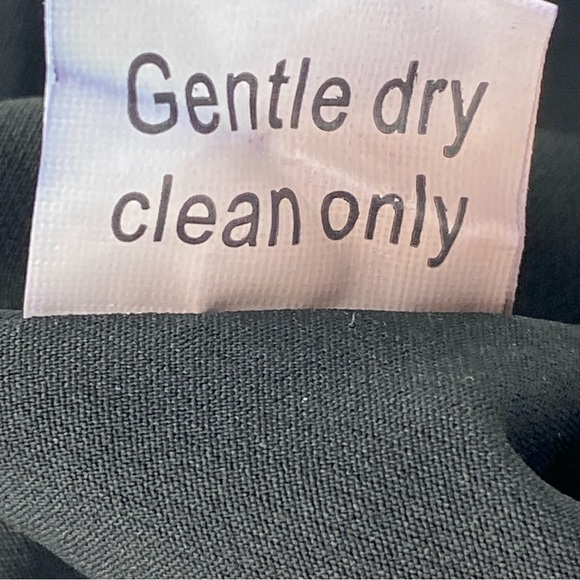 Celeb Boutique Kenta - Lilac Cut-Out Bodycon Graphic Print Dress Size M (6-8) - Picture 7 of 10